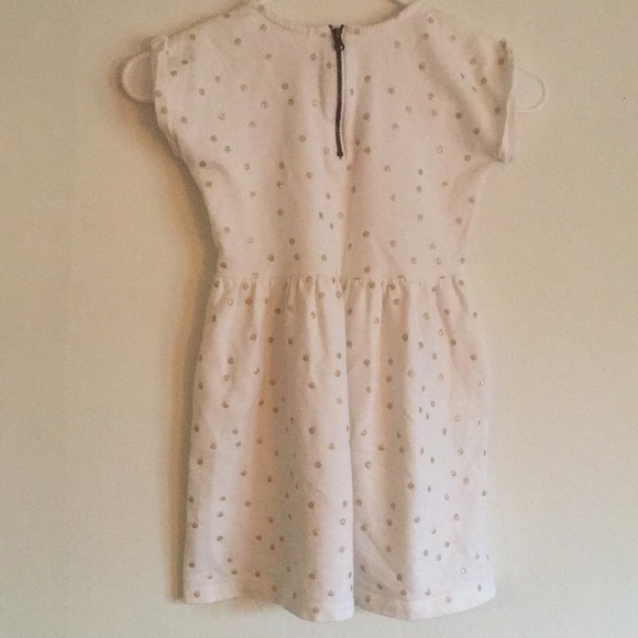 Carter’s White w/gold Polka Dots: Size 6 - Picture 4 of 7